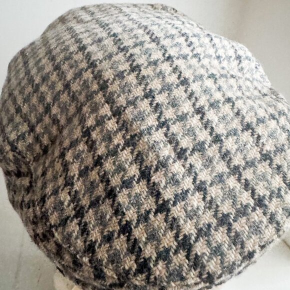 The Quality Cap Made in UK Houndstooth Print Wool Newsboy Cap M - Picture 2 of 8